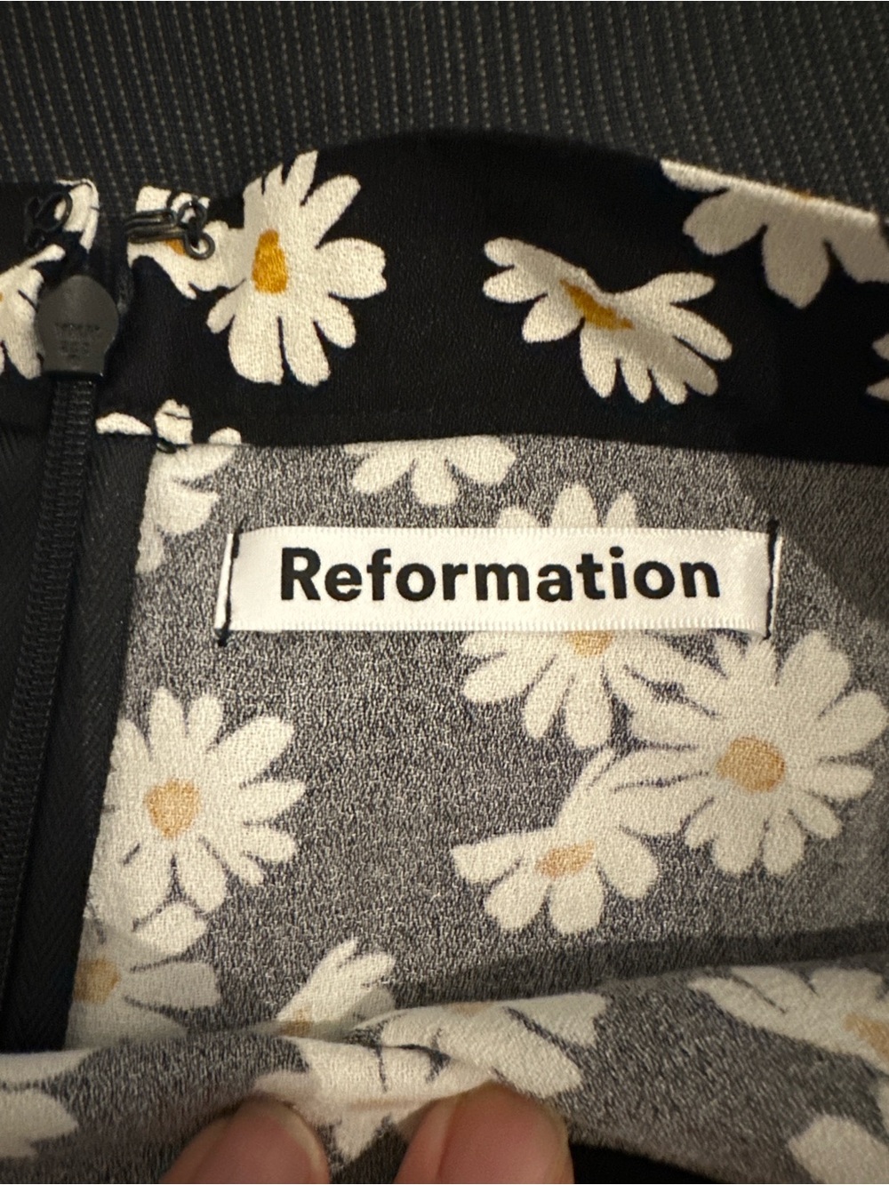 NWT - Reformation Black Daisy Maxi Skirt with White & Yellow Floral Print - Picture 3 of 5